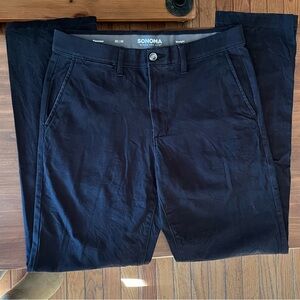 Sonoma Black Khakis Straight Flexwear 32/32